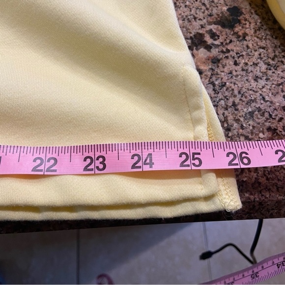 Old Navy Volume Sleeve Yellow Sweatshirt Size L - Picture 9 of 9